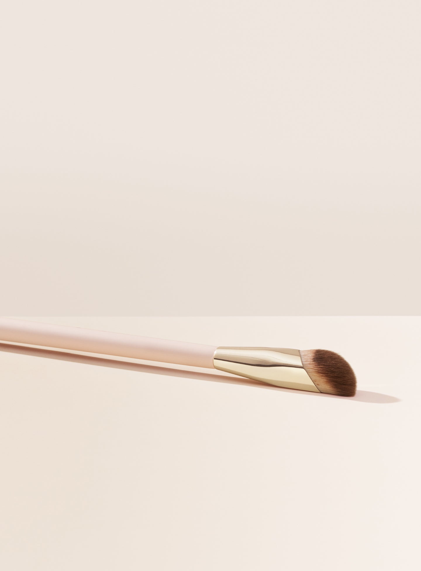 CONCEALER-BRUSH-SKU-2_61026cb1-95b7-4252-9e1b-ecae63f8e0ad.jpg