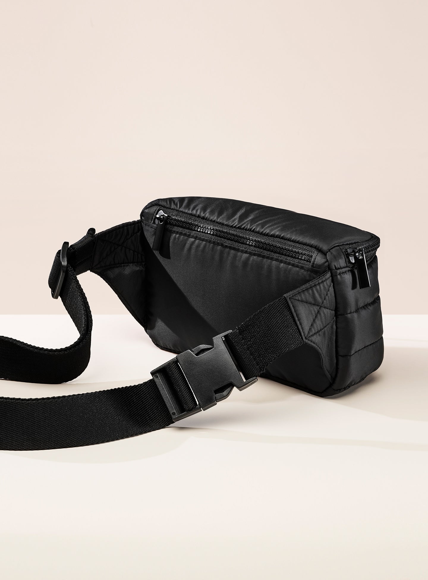 ECOMM-PUFFY-BELT-BAG-BACK.jpg