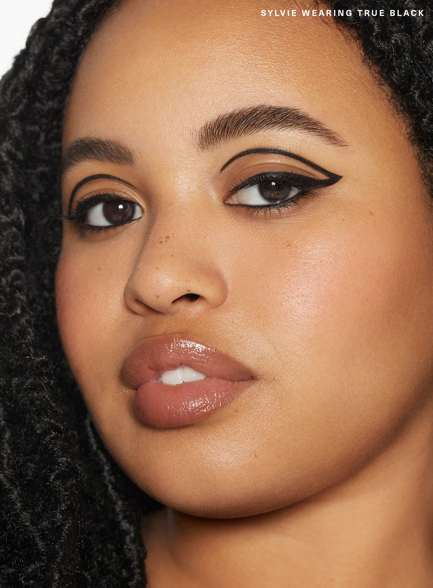 edu-03-perfect-strokes-gel-liner-true-black-1440x1952-1.jpg