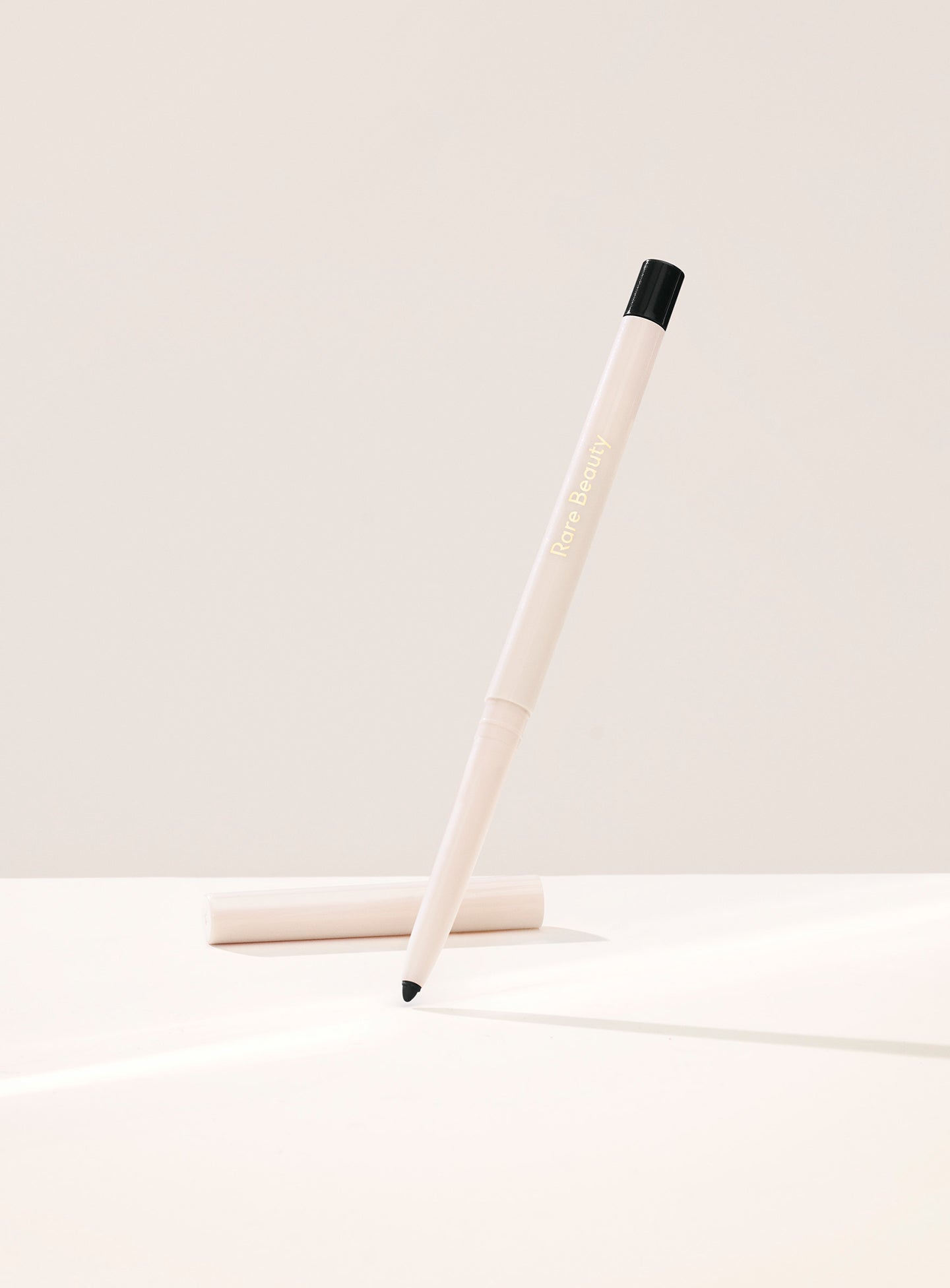 perfect-strokes-gel-liner-true-black-1440x1952-1.jpg